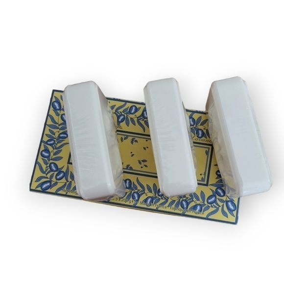 Lorcos French Lavender Soaps Set of 3 Soaps NIB - Picture 4 of 9
